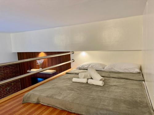 Una cama o camas en una habitación de Cozy Pod