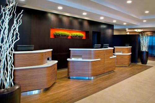 Lobby o reception area sa Courtyard by Marriott Niagara Falls