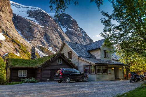 Lunde Turiststasjon