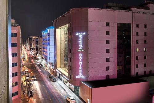 Gedung tempat hotel berlokasi