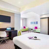 ibis Styles Sharjah, hotel en Al Majaz, Sharjah