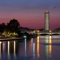 Viesnīca Eurostars Torre Sevilla rajonā Triana, Seviljā