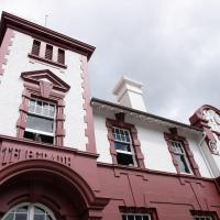 Clarence Boutique Hotel, hotel di Tauranga