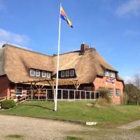 Inselhotel Kapitän Tadsen / Amrum, hotel din Nebel