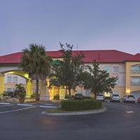 La Quinta Inn and Suites Fort Myers I-75, viešbutis mieste Fort Majersas, netoliese – Pietvakarių Floridos tarptautinis oro uostas - RSW