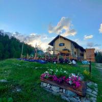 Rifugio Baita Gimont: Cesana Torinese şehrinde bir otel