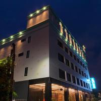 Weifeng Boutique Business Hotel - Zhanqian Branch, hotel sa Pingtung City