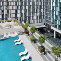 Staybridge Suites Dubai Al-Maktoum Airport, an IHG Hotel, hotell nära Al Maktoum internationella flygplats - DWC, Dubai