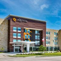 La Quinta Inn & Suites by Wyndham Terrell, hotel sa Terrell