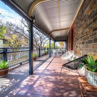 Archer St Heart of North Adelaide Balcony 65TV, North Adelaide, Adelaide, hótel á þessu svæði