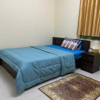 Entire Studio Flat in Sharjah., hotel en Al Majaz, Sharjah