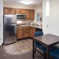 Residence Inn Kansas City Country Club Plaza, מלון ב-Country Club Plaza Area, קנזס סיטי