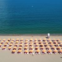 Palm Beach Hotel - All Inclusive with Free beach package & Private Beach, хотел в района на Първа линия, Златни пясъци, Златни пясъци