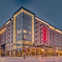 Hampton Inn & Suites Fort Worth Downtown, хотел в Форт Уорт