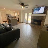 Spacious Ranch Home Near Airport, hotel cerca de Aeropuerto regional de Pensacola - PNS, Pensacola