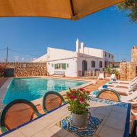 Casa Rural Menorquina Con Piscina y Barbacoa, hotel a prop de Aeroport de Menorca - MAH, a Sant Climent