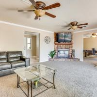 Pet-Friendly Home with Game Room in Las Vegas!, hotel perto de Aeroporto de North Las Vegas - VGT, Las Vegas