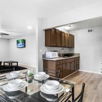 Gorgeous Two Bedroom Sleeps 6 Close to Strip, hotel perto de Aeroporto de North Las Vegas - VGT, Las Vegas