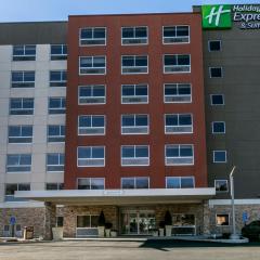 Holiday Inn Express & Suites Jersey City North - Hoboken, an IHG Hotel