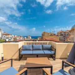 SUPERBE PENTHOUSE PROCHE MONACO GRANDE TERRASSE