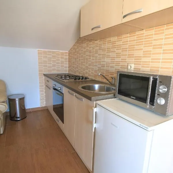 Apartment Ana, hotel di Vodice