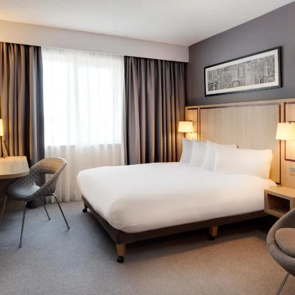 Leonardo Hotel London Watford, хотел в Кингс Лангли