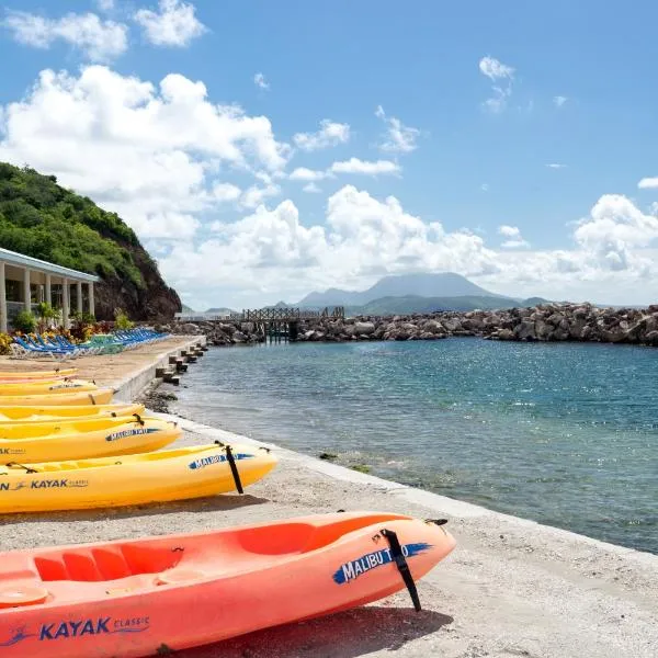 Bird Rock Beach Hotel – hotel w mieście Ogeeʼs