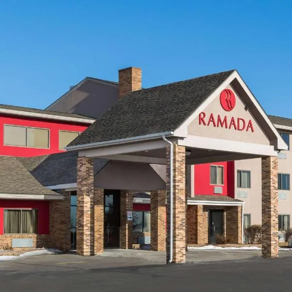 Ramada by Wyndham Platte City KCI Airport: Platte City şehrinde bir otel