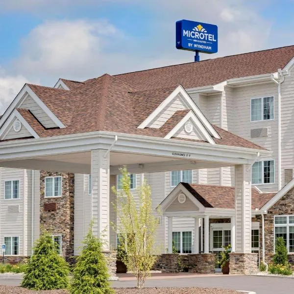 Microtel Inn & Suites by Wyndham Clarion, hotel a Clarion