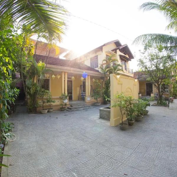 Le Robinet Homestay, hotel en Hue