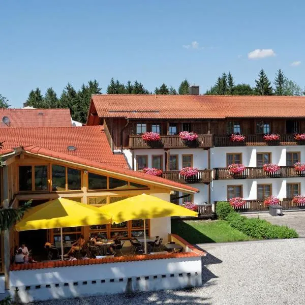 Landhotel Tannenhof, отель в Шпигелау