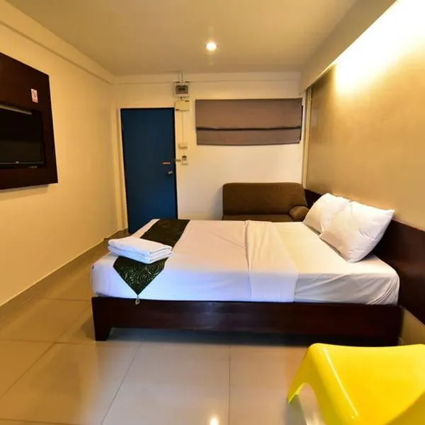 L42 Hostel Suvarnabhumi Airport, хотел в Лат Крабанг