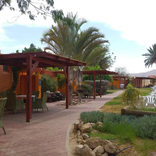 Elifaz Desert Experience Holiday, hotel in Elifaz