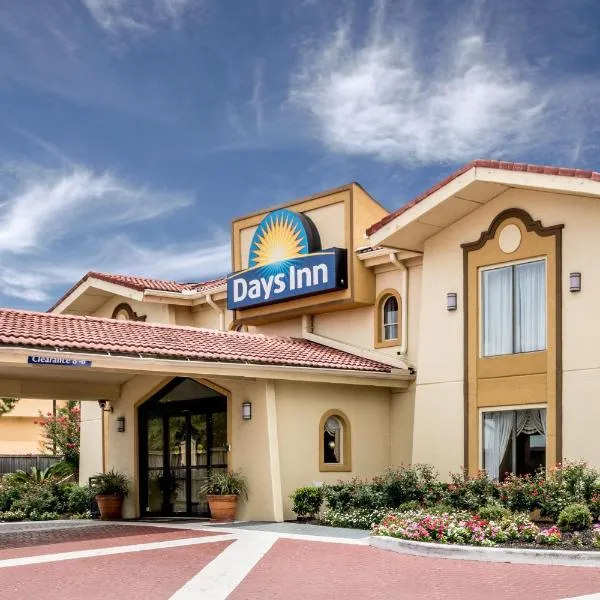 Days Inn by Wyndham Houston, hotel em Houston