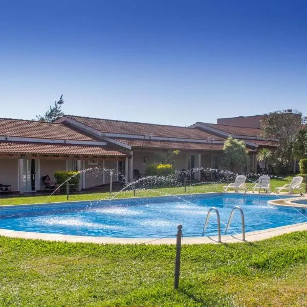 Club Valle Termal Resort, hotel sa Federación