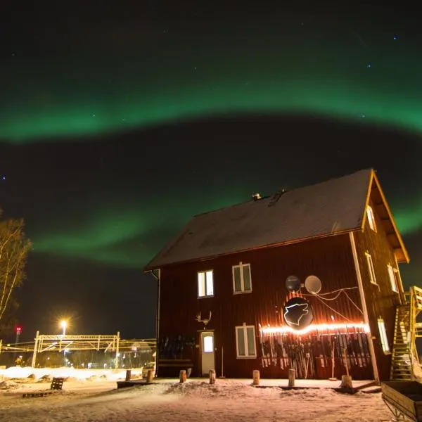 Abisko net Hostel & Huskies, hotel sa Abisko