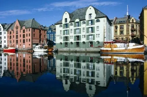 Hotel Brosundet, hotell i Ålesund