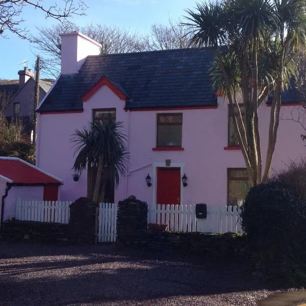 The Old Barracks,Caherdaniel, hotell i Portmagee