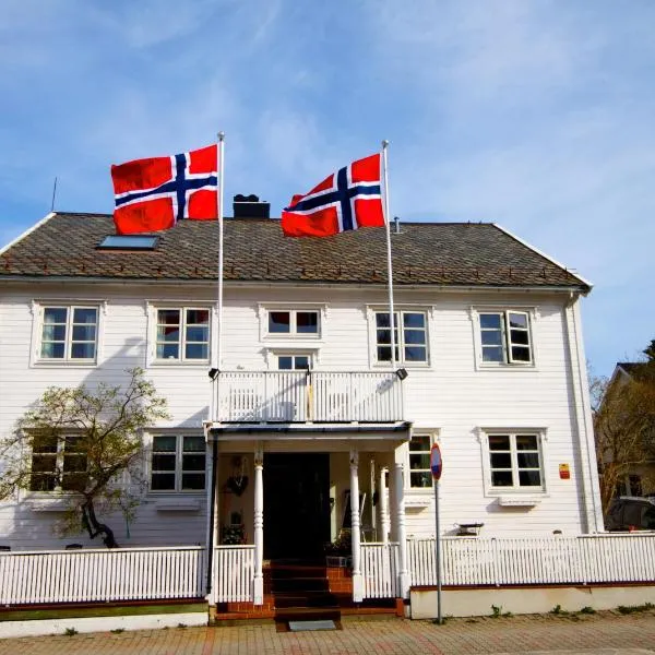 Opsahl Gjestegaard, hotel en Myklebostad