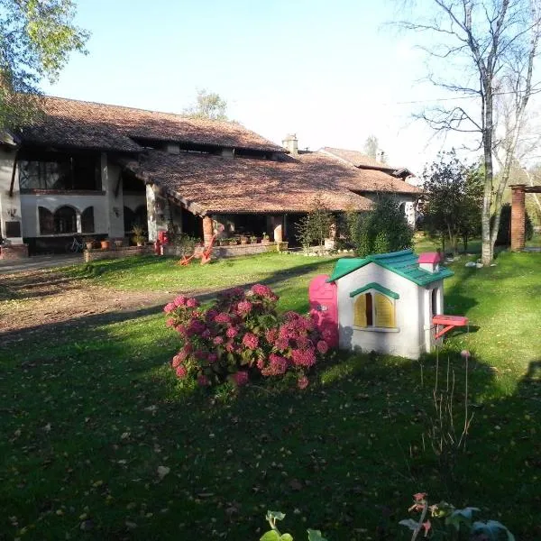 Agriturismo Cascina Poscallone, hotel en Ozzero