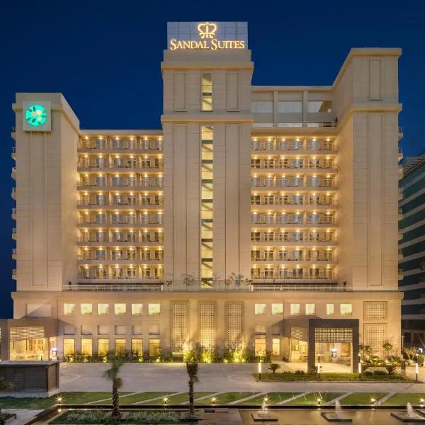 Sandal Suites by Lemon Tree Hotels, hotel in Noida