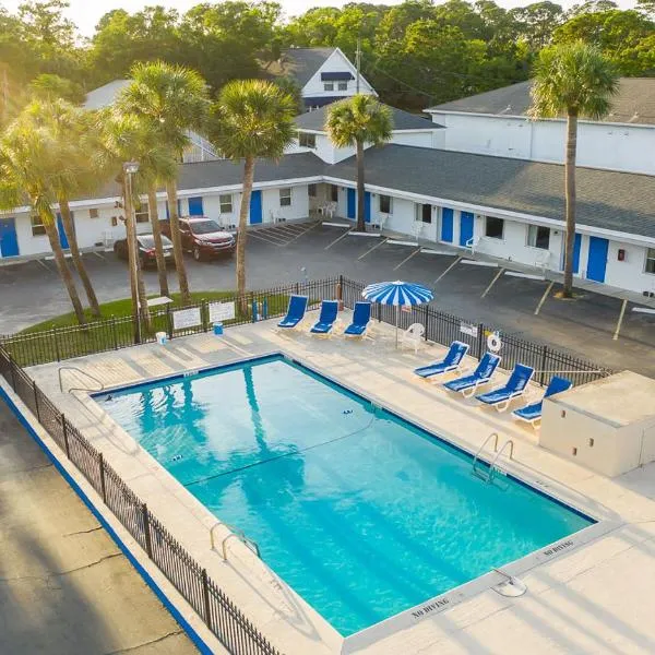 Royal Palms Motel, hotelli kohteessa Tybee Island