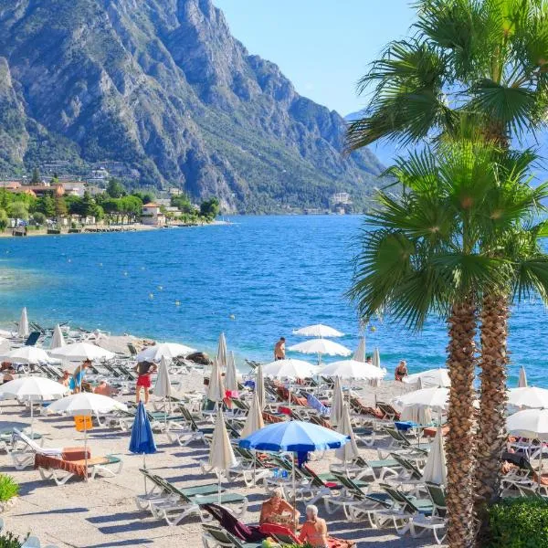 Viesnīca Hotel Leonardo Da Vinci pilsētā Limone sul Garda