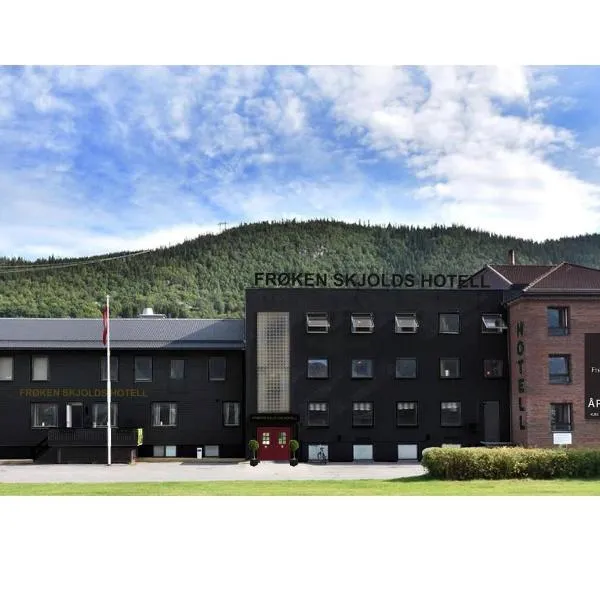 Frøken Skjolds Hotel Lyngengården: Mosjøen şehrinde bir otel