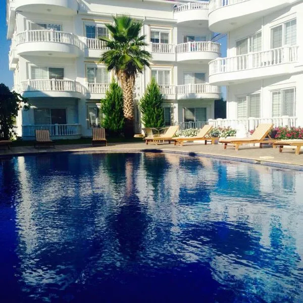 BELKA GOLF RESİDENCE Luxury Apt Poolside Belek, hotel v destinaci Belek