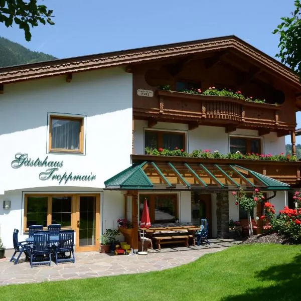 Gästehaus Troppmair, hotel sa Finkenberg