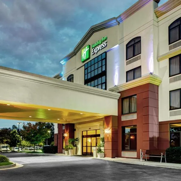 Holiday Inn Express Richmond Airport, an IHG Hotel, hotel v mestu Mechanicsville