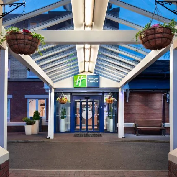 Holiday Inn Express Strathclyde Park M74, Jct 5, an IHG Hotel, hotel a Motherwell