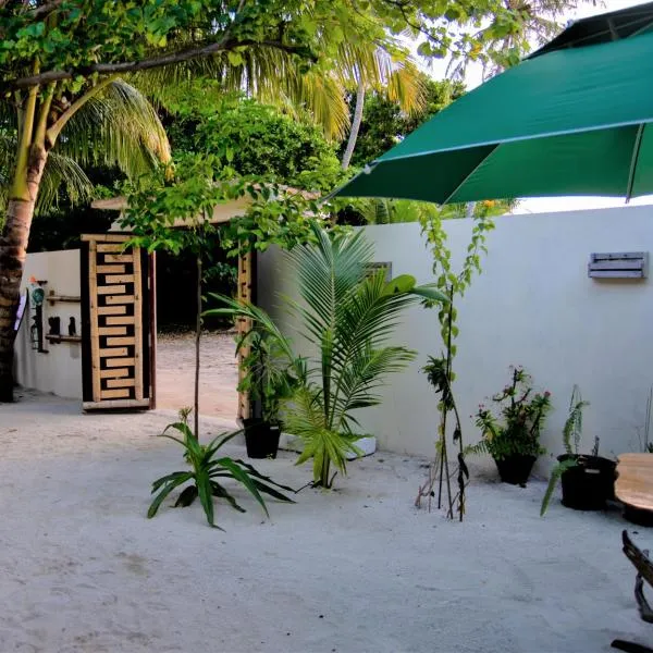 Kuri Beach View Inn – hotel w mieście Omadhoo