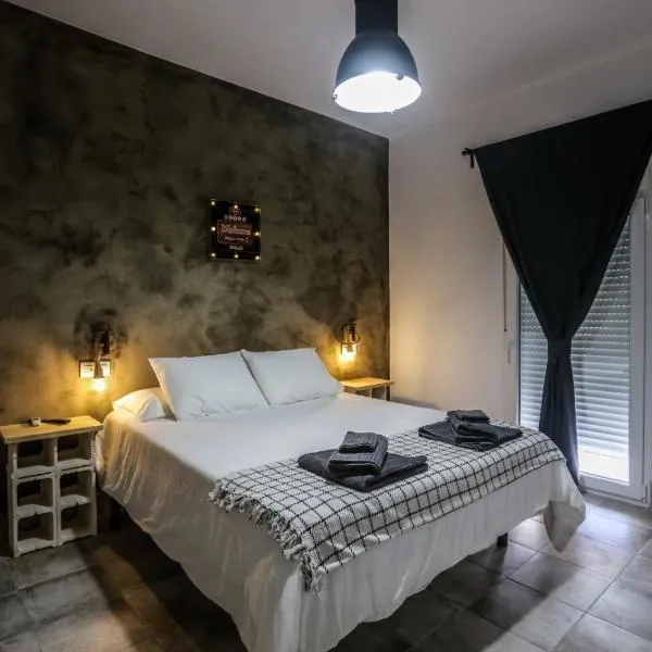 Ohana apartamentos con aparcamiento gratuito, a 3 minutos a pie del Teatro Romano, Hotel in Mérida